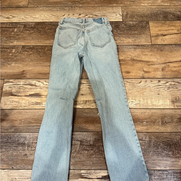 Abercrombie & Fitch The 90’s Straight Ultra High Rise - Picture 2 of 3